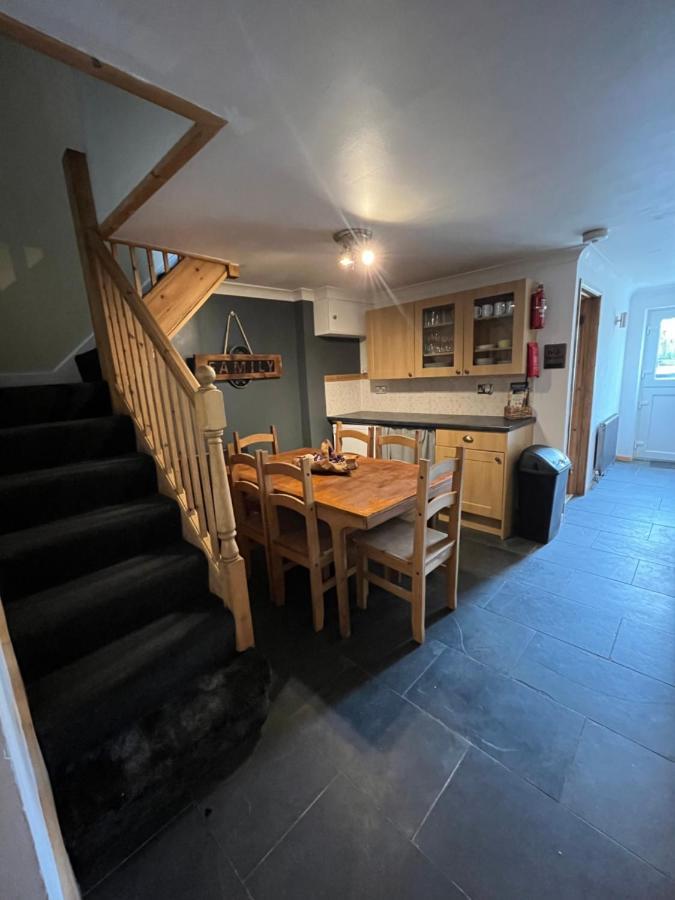 Pet Friendly Cottage Pool Buitenkant foto